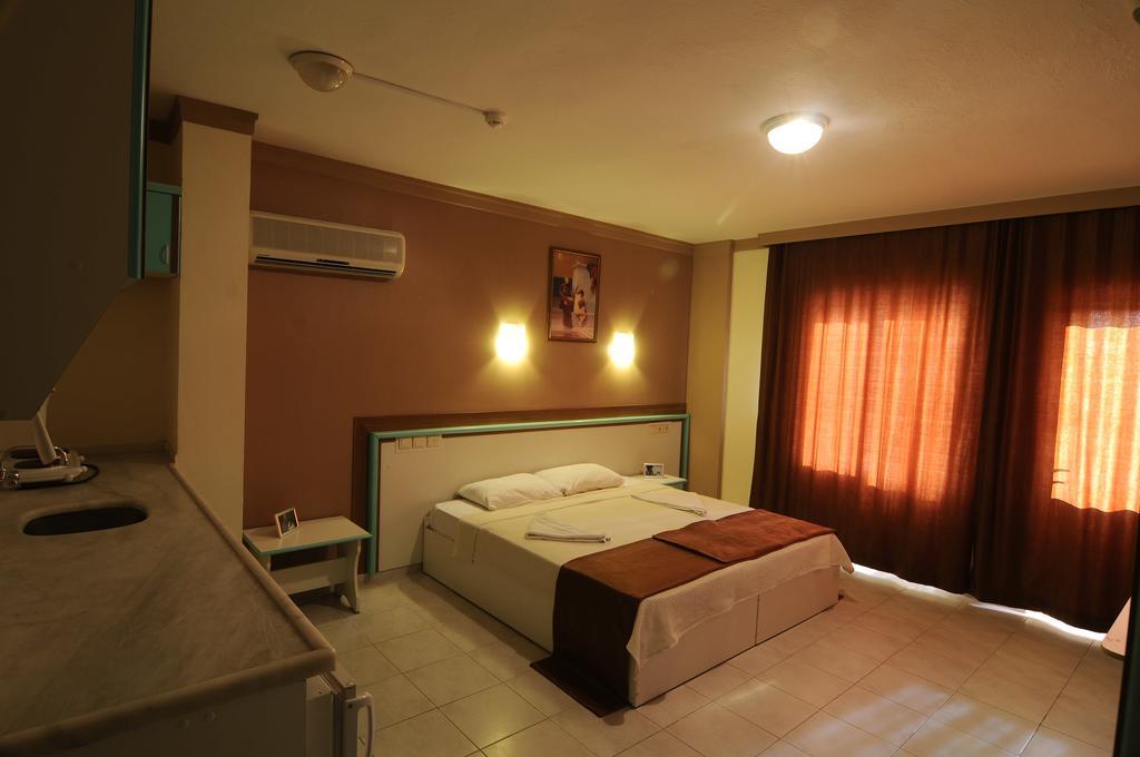 Altinbas Apart Hotel Кушадасы Экстерьер фото