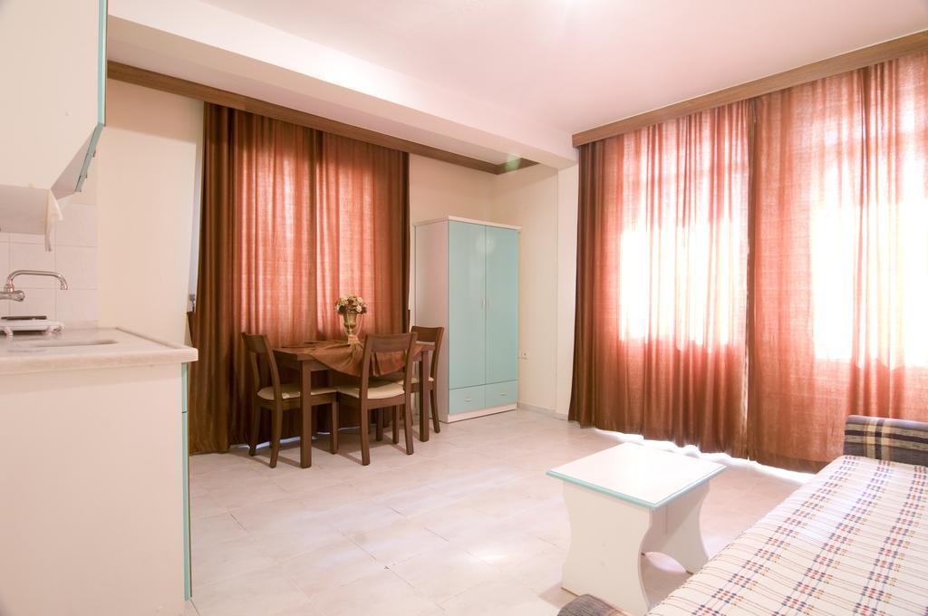 Altinbas Apart Hotel Кушадасы Номер фото